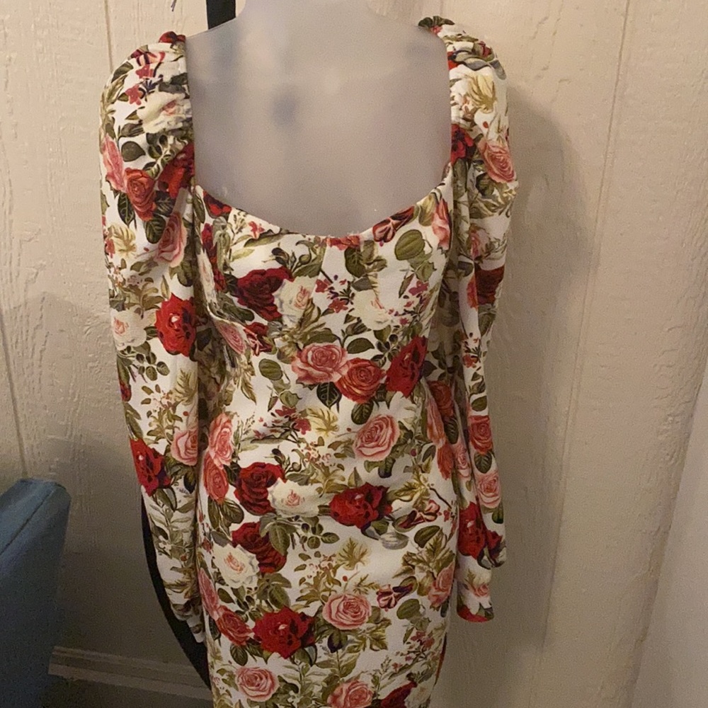 Floral print long sleeve knee length dress